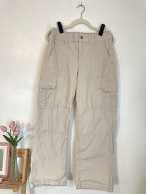 Hollister cream high rise baggy cargo windbreaker pants size 7